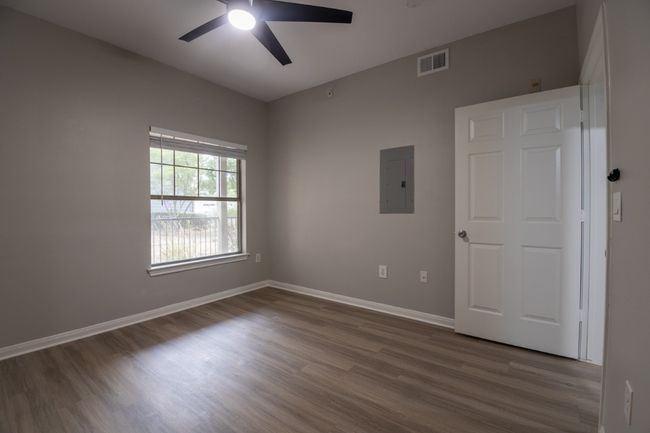 APT-611 - 2320 Gracy Farms Ln, Condo with 2 bedrooms, 2 bathrooms and 1 parking in Austin TX | Image 20