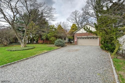 83 Whitford Ave, Nutley, NJ, 07110-2426 | Card Image