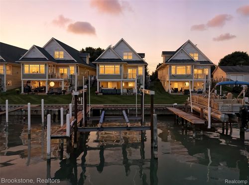 10049 Dixie Hwy, Ira, MI, 48023-2821 | Card Image