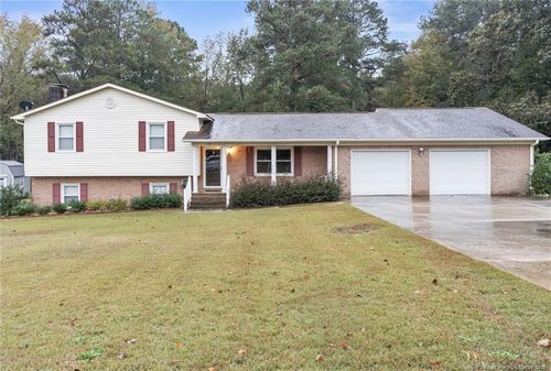226 Red Oak Dr, Spring Lake, NC, 28390-8076 | Card Image