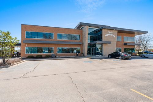 4400 Calumet Ave, Manitowoc, WI, 54220-8633 | Card Image