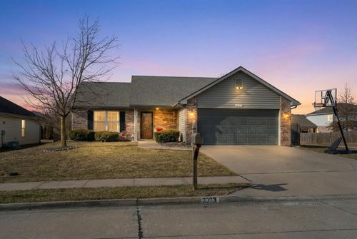 3303 Crow Ct, COLUMBIA, MO, 65202-4061 | Card Image