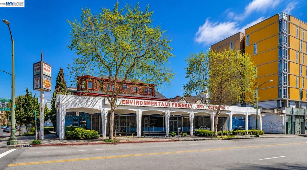 Commercial Sale in Oakland