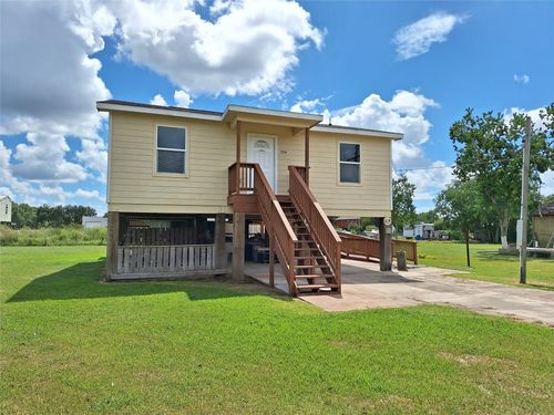 304 Bayside Dr, Anahuac, TX, 77514-2162 | Card Image