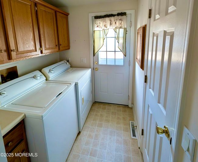 Laundry Room | Image 13