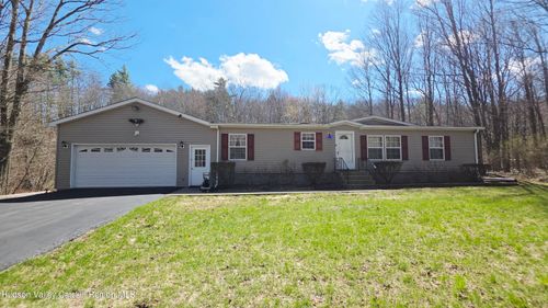 141 Old South Durham Hwy, Acra, NY, 12405-1132 | Card Image
