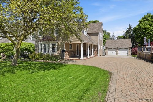 6420 W Quaker St, Orchard Park, NY, 14127-2353 | Card Image