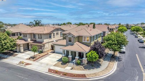 2457 Mojave Dr, Brentwood, CA, 94513 | Card Image