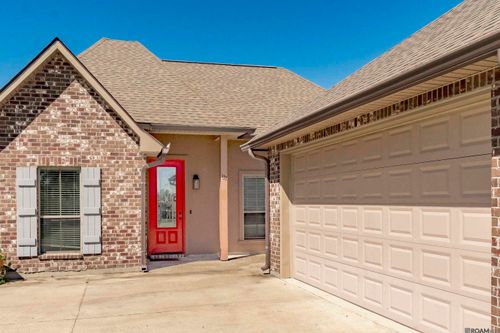 137 Lakeshore Dr, Oscar, LA, 70762-6538 | Card Image