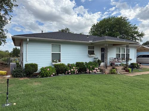 904 E Cleveland St, Mangum, OK, 73554-3616 | Card Image