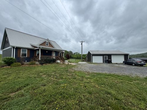 425 Hickman Rd, Liberty, TN, 37095-4031 | Card Image