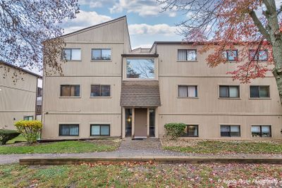 2 - 58 Vail Colony, Condo with 1 bedrooms, 1 bathrooms and 2 parking in Fox Lake IL | Image 1