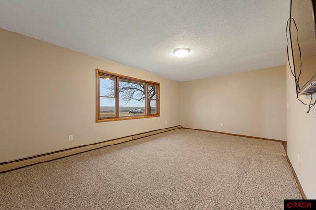 36530 251 St Ave, House other with 3 bedrooms, 2 bathrooms and null parking in Le Center MN | Image 16