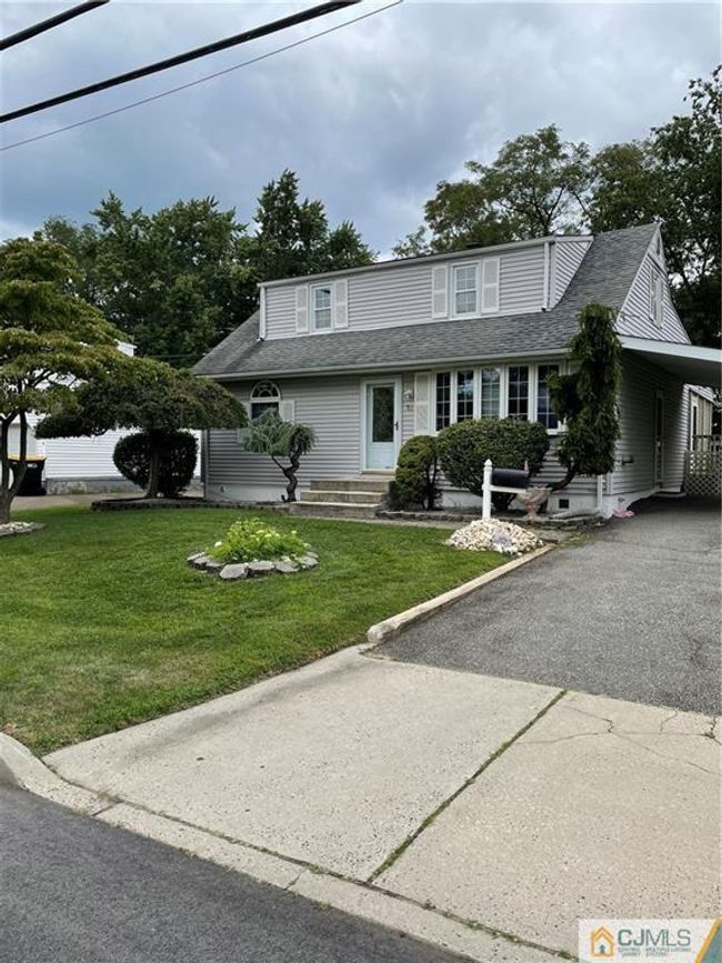 32 Hilliard Road, Sold in Old Bridge Zoocasa