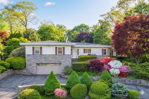 11 Malverne Rd, Scarsdale, NY, 10583-4803 | Card Image