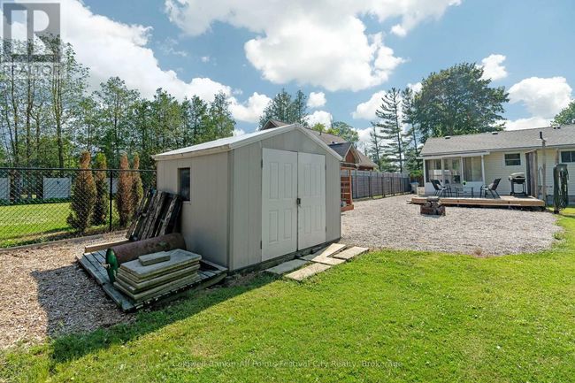 7 Andrew Cres, House other with 2 bedrooms, 1 bathrooms and 6 parking in Goderich ON | Image 33