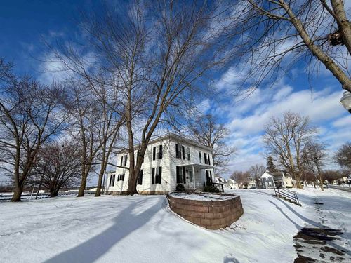 311 N Main St, Kendallville, IN, 46755-1424 | Card Image