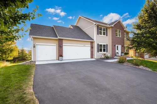 21258 Inspiration Path, Lakeville, MN, 55044-6028 | Card Image