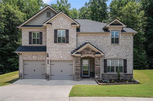 628 Stream Ct, Fairburn, GA, 30213-5820 | Card Image