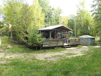 6175 Hobbs Rd, House other with 3 bedrooms, 1 bathrooms and 4 parking in Kettle And Stony Point Fn ON | Image 2