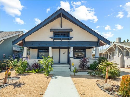 2330 W 29th Pl, Los Angeles, CA, 90018 | Card Image