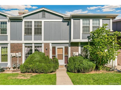 11909 E Canal Dr, Aurora, CO, 80011-8211 | Card Image