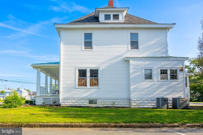 89 N Main St, House other with 4 bedrooms, 2 bathrooms and null parking in Kilmarnock VA | Image 36