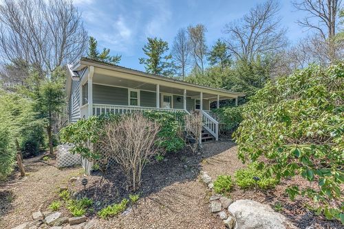 54 Whispering Pine Loop, Newland, NC, 28657-8133 | Card Image