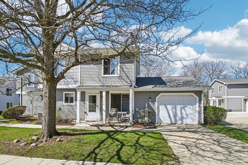 d-2466 Brunswick Cir, Woodridge, IL, 60517-2044 | Card Image