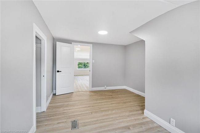 10 Comet Ave, House other with 5 bedrooms, 3 bathrooms and 1 parking in Hamilton ON | Image 33