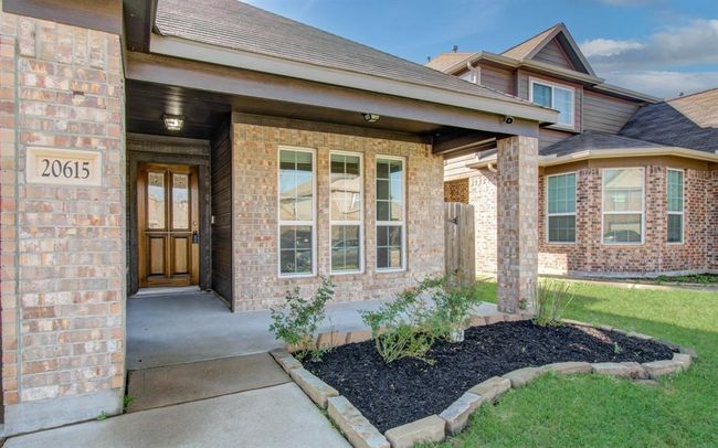 20615 Footstep Path, House other with 3 bedrooms, 2 bathrooms and 2 parking in Katy TX | Image 4
