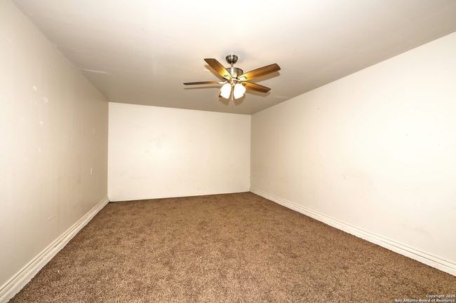 9042 Twinceek Farm, House other with 3 bedrooms, 3 bathrooms and null parking in Converse TX | Image 22
