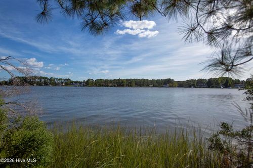 8044 Treasure Dr, Oriental, NC, 28571-9554 | Card Image