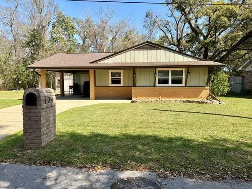 104 Twin Cedar Dr, Long Beach, MS, 39560-5321 | Card Image