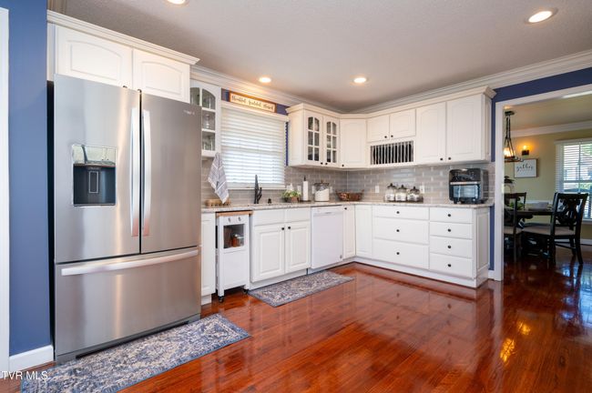 136 Landon Dr, House other with 3 bedrooms, 3 bathrooms and null parking in Mount Carmel TN | Image 15