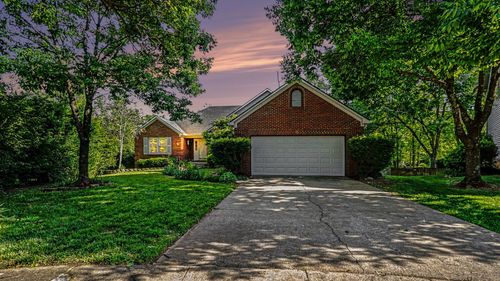 1001 Crimson Creek Dr, Lexington, KY, 40509-2384 | Card Image