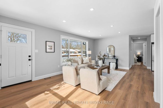 320 Marlborough St, House other with 4 bedrooms, 3 bathrooms and 2 parking in Exeter ON | Image 5