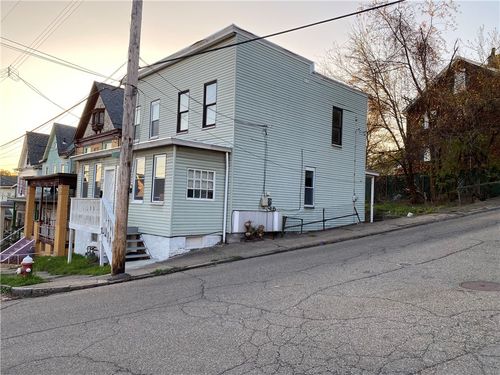 900 2nd St, Stowe Twp, PA, 15214 | Card Image