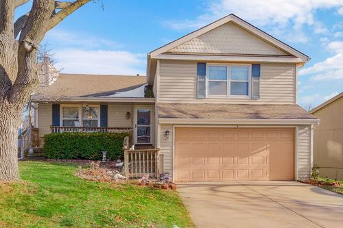 1924 Nw 62nd Ter, Kansas City, MO, 64151-4805 | Card Image