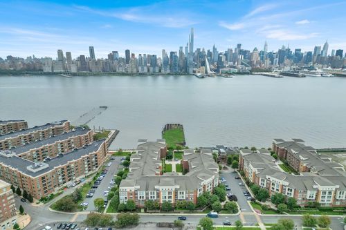 315-26 Ave At Port Imperial, West New York, NJ, 07093-8393 | Card Image