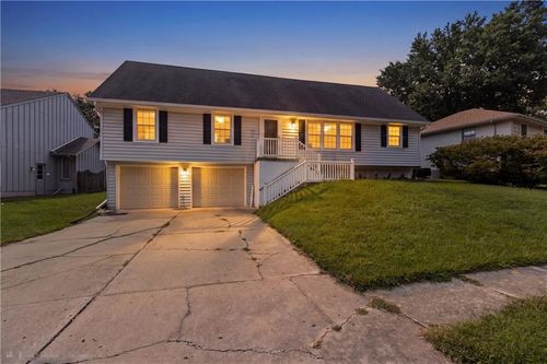 16901 E 49th Ter S, Independence, MO, 64055-6306 | Card Image