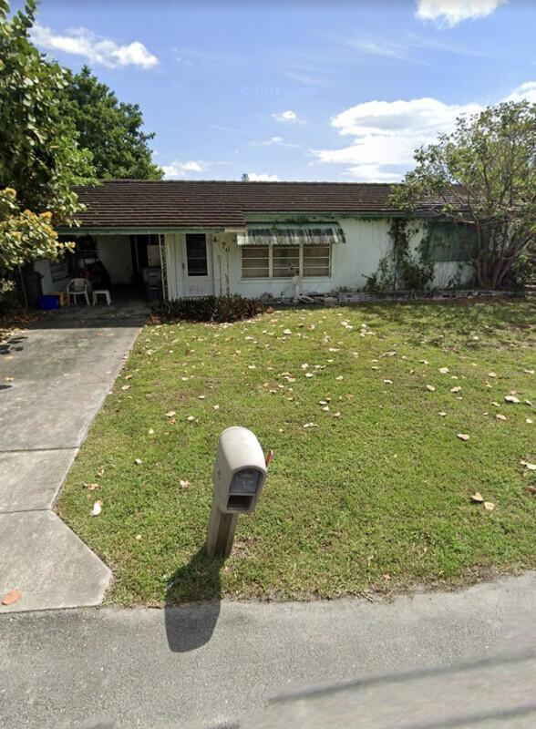 Wilkinson Dr, Lake Worth, FL 33461
