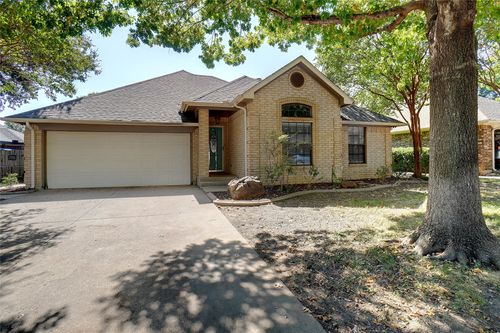 1109 W Hills Ter, Saginaw, TX, 76179-3419 | Card Image
