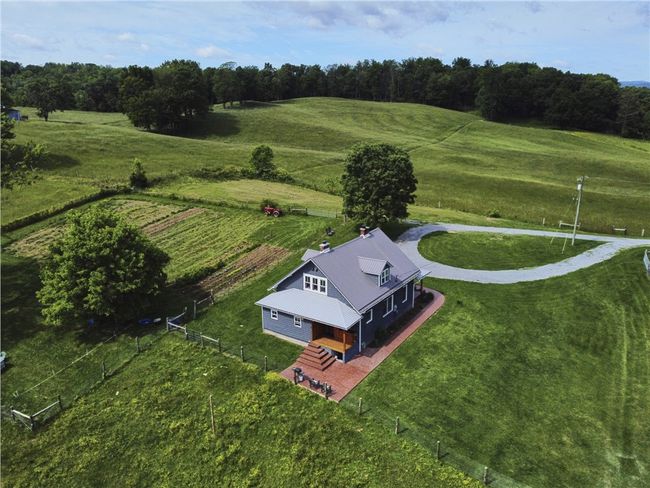 819 Point Of View Dr, House other with 3 bedrooms, 2 bathrooms and null parking in Ewing VA | Image 25