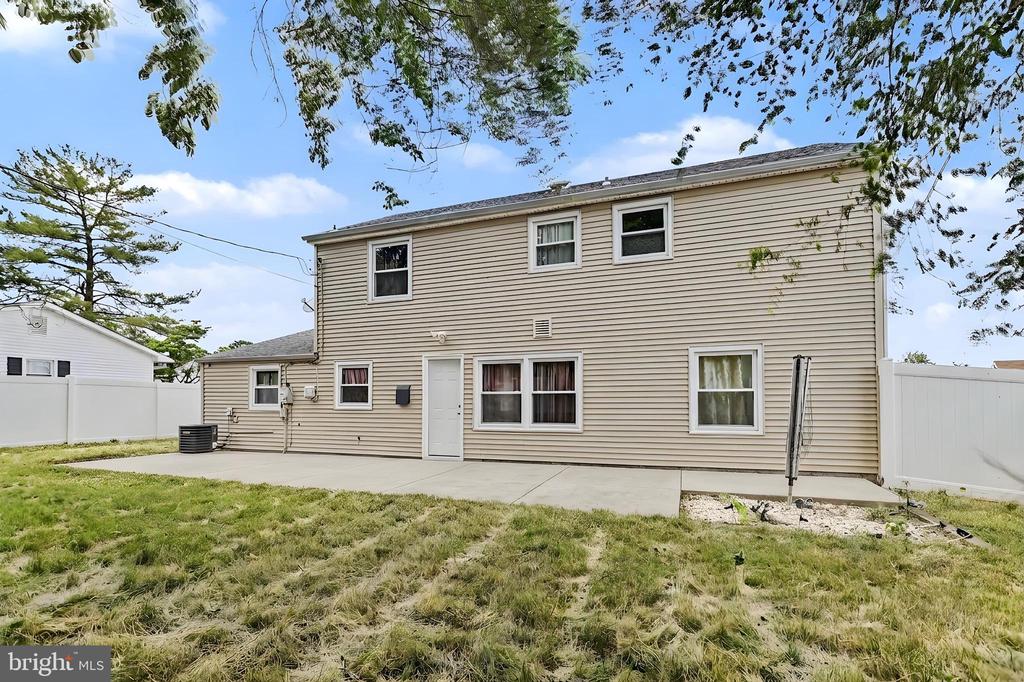 Residential in WILLINGBORO 5