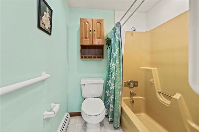 8 Center St, House other with 4 bedrooms, 3 bathrooms and null parking in Bennington VT | Image 19
