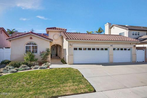 341 Roosevelt Ave, Ventura, CA, 93003-2589 | Card Image