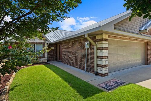 1424 Garner Ln, Longview, TX, 75605-4136 | Card Image