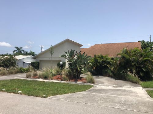 71 Laredo Ln, Boca Raton, FL, 33487-1564 | Card Image