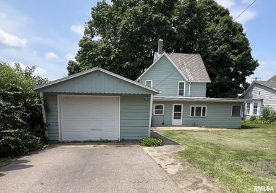 114 S Franklin Street, House other with 3 bedrooms, 2 bathrooms and null parking in Toulon IL | Image 2